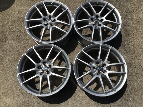  状態悪いため特別価格 PIAA Racing L`UOMO TERZO DESIGN 17X7.5J+48 100/5H(社外品)｜売買されたオークション情報、yahooの商品情報をアーカイブ公開 - オークファン 5穴