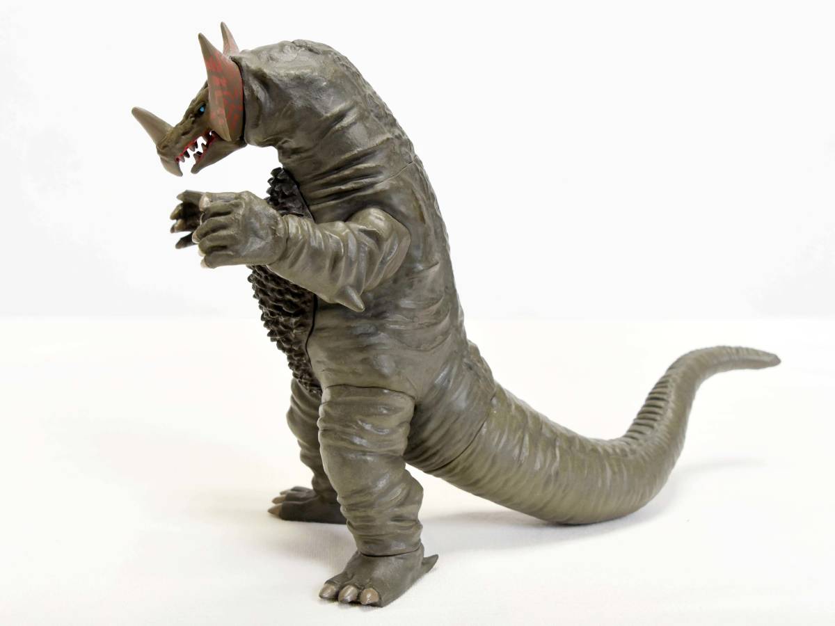 アルティメットルミナス ゴモラ+究極円谷怪獣博覧会 ゴモラ(登場ver