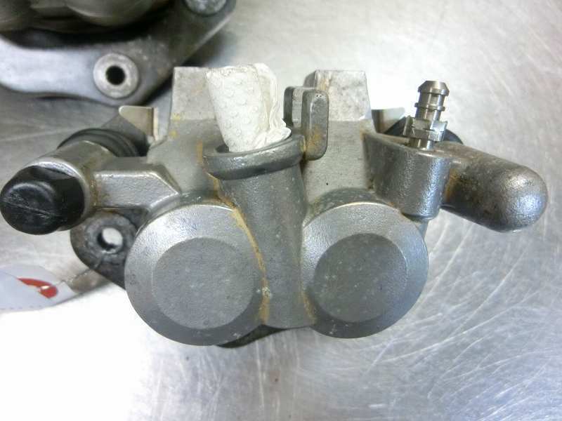 KR-1 フロントブレーキキャリパー左右セット ジャンク KR250Bの入札