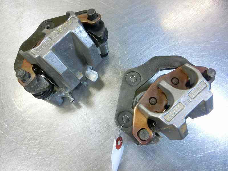 KR-1 フロントブレーキキャリパー左右セット ジャンク KR250Bの入札