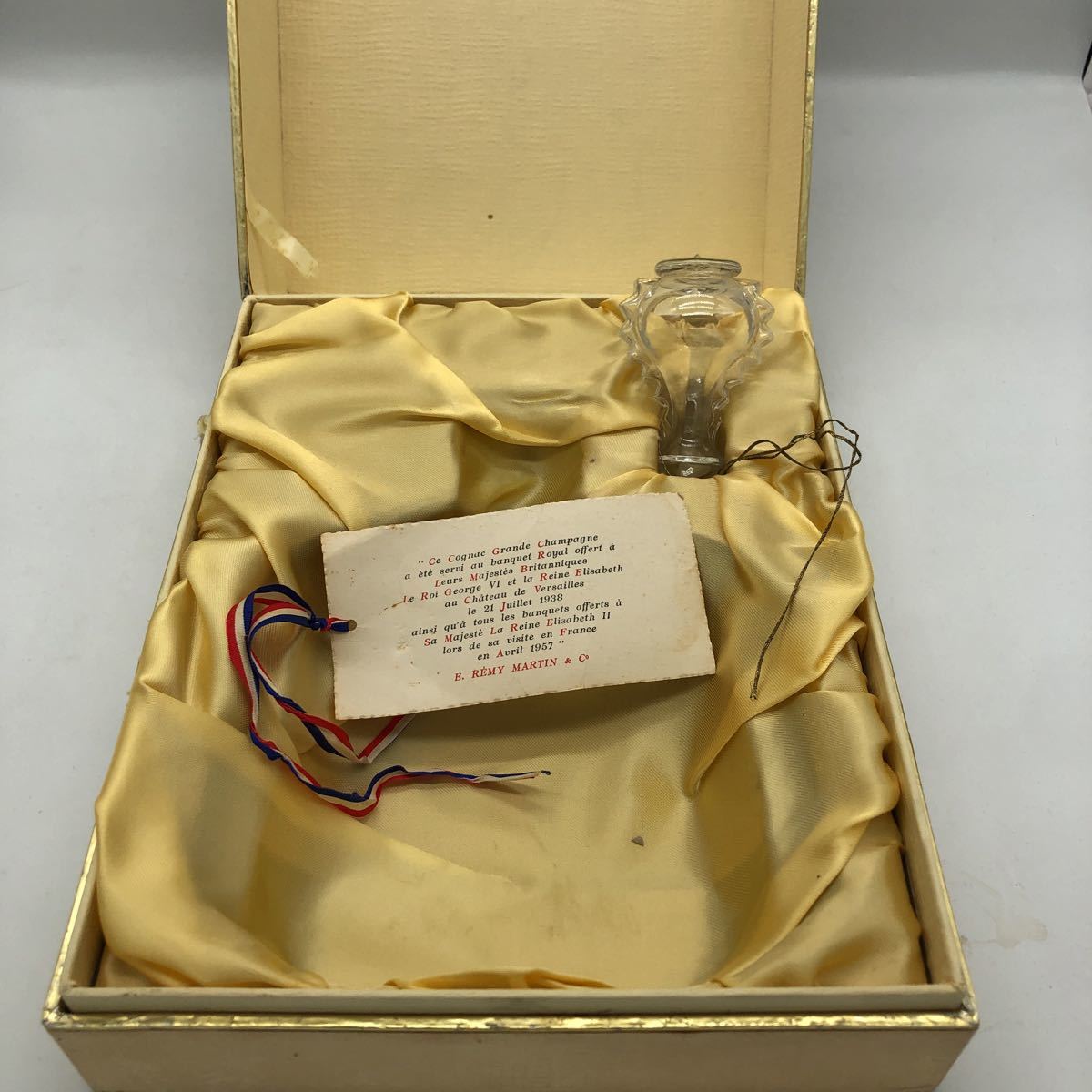 レミーマルタン ルイ13世 バカラ　替栓・冊子・化粧箱・外箱付！未開封　正規品 レミーマルタン ルイ13世 バカラ 冊子・替栓・箱付き！未開封