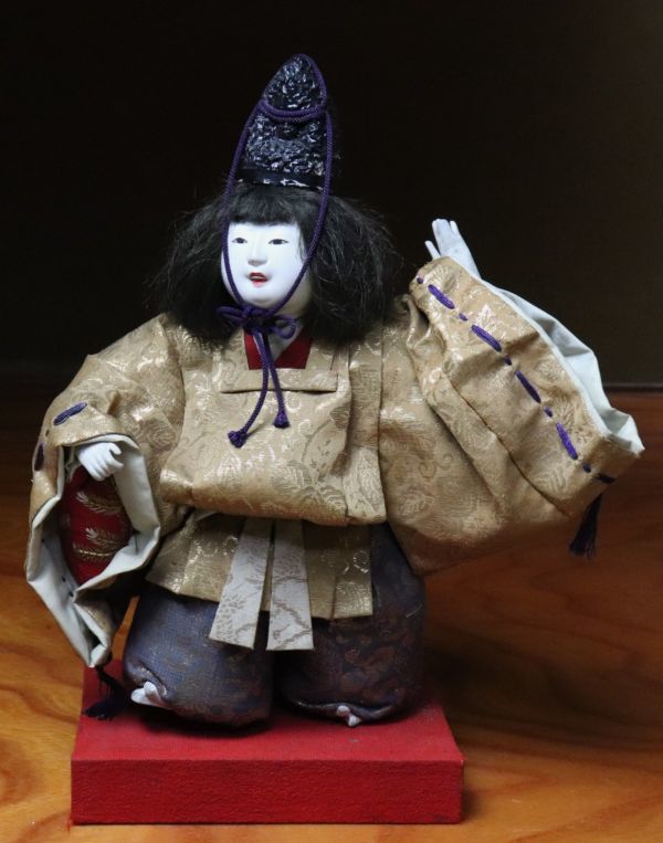 踊りを踊っているかわいい男の子の日本人形 市松人形 N703 市松人形 売買されたオークション情報 Yahooの商品情報をアーカイブ公開 オークファン Aucfan Com