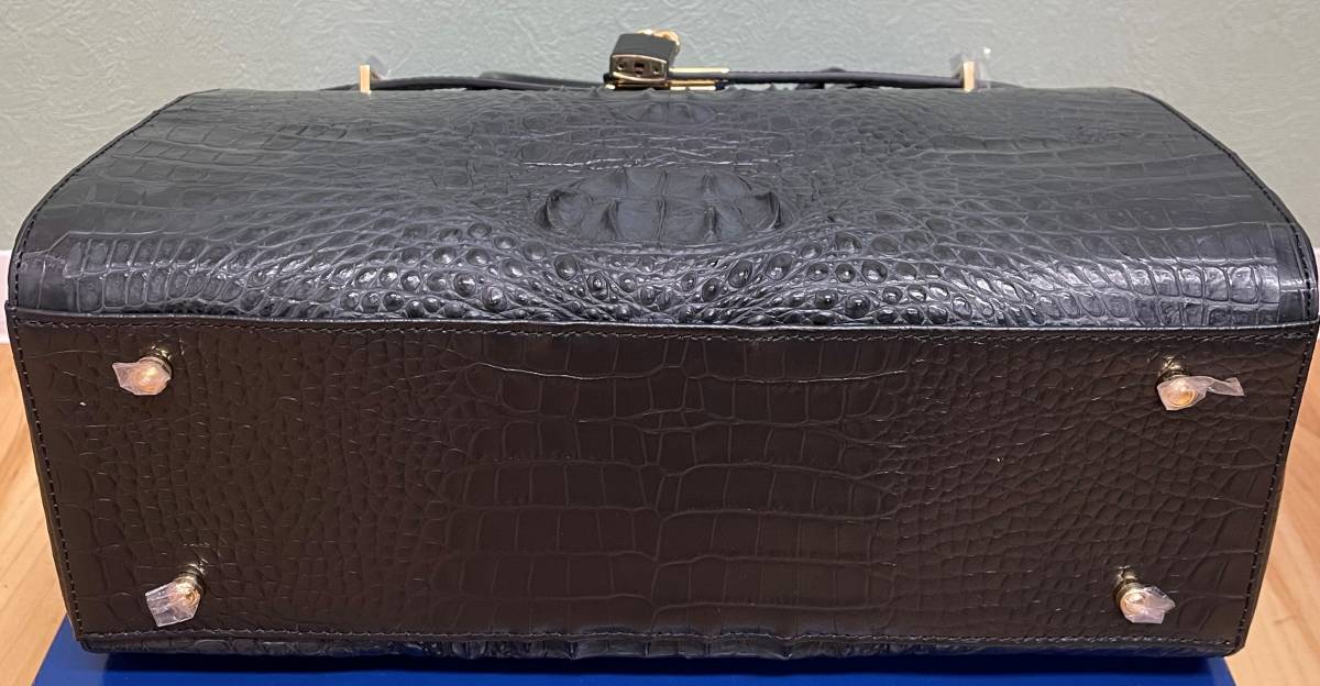 #10810【未使用品!!】美品 ★☆RODANIA　ロダニア クロコダイル　2WAYハンドバッグ　ポーチ付き ブラック 黒 最高級 2WAY☆★※説明文必読 RODANIAのフリマアイテム一覧 ロダニア 未使用RODANIA 1点 パイソンラウンド開運長財布 )の商品一覧｜ノイジャパン