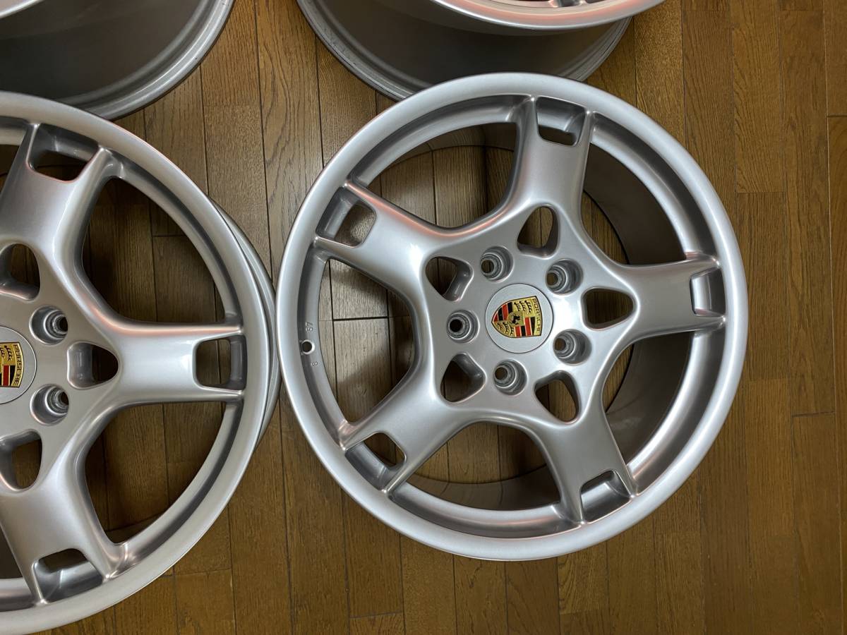 送料無料 美品】ポルシェ911タイプ997 カレラS前期モデル用純正 