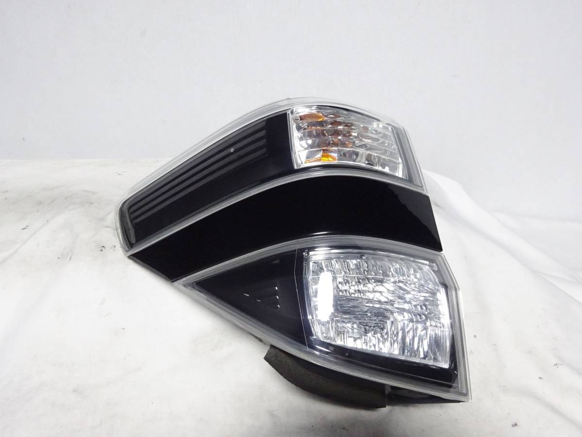  ヴェルファイア 20 25 テールレンズ テールランプ テールライト 刻印⑨ 左 左側 サイド 58-29 ANH20W GGH20W GGH25W ANH25W ③(テールライト)｜売買されたオークション情報、yahooの商品情報をアーカイブ トヨタ用
