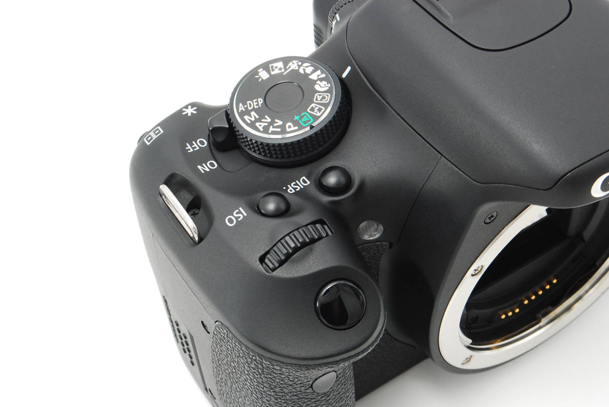 R0721☆美品 ショット数1686回 Canon キヤノン EOS Kiss X5 ボディ 