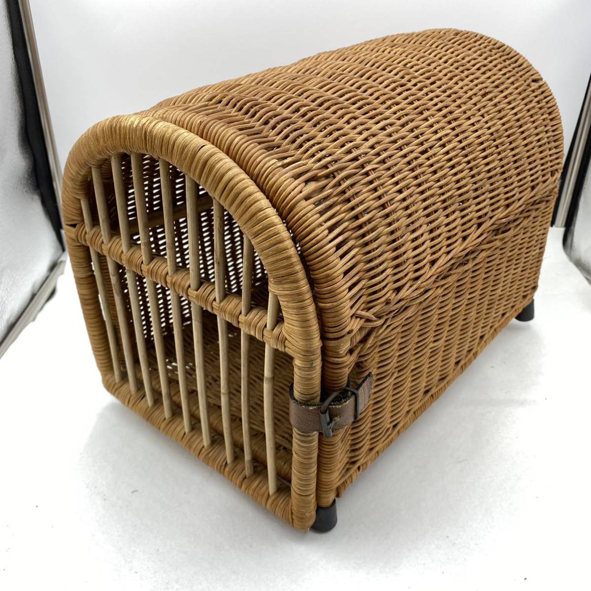 送料無料即決】 ラタン ペット キャリー 籐かご 小屋 バスケット