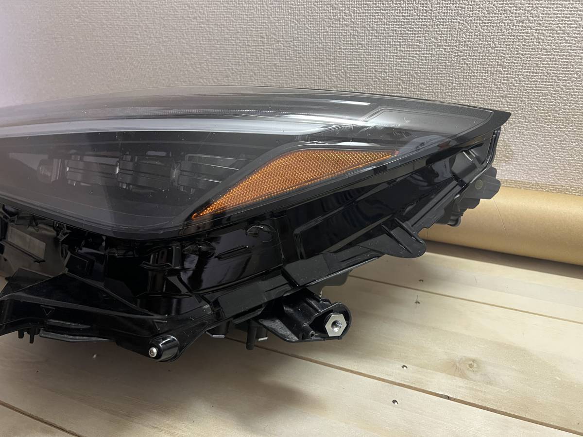 【レクサス NX350h 純正 LEDヘッドライト 左側（LH） ジャンク】 レクサス NX 現行 左 ヘッドライト LED 刻印11 ジャンク 【公式通販】