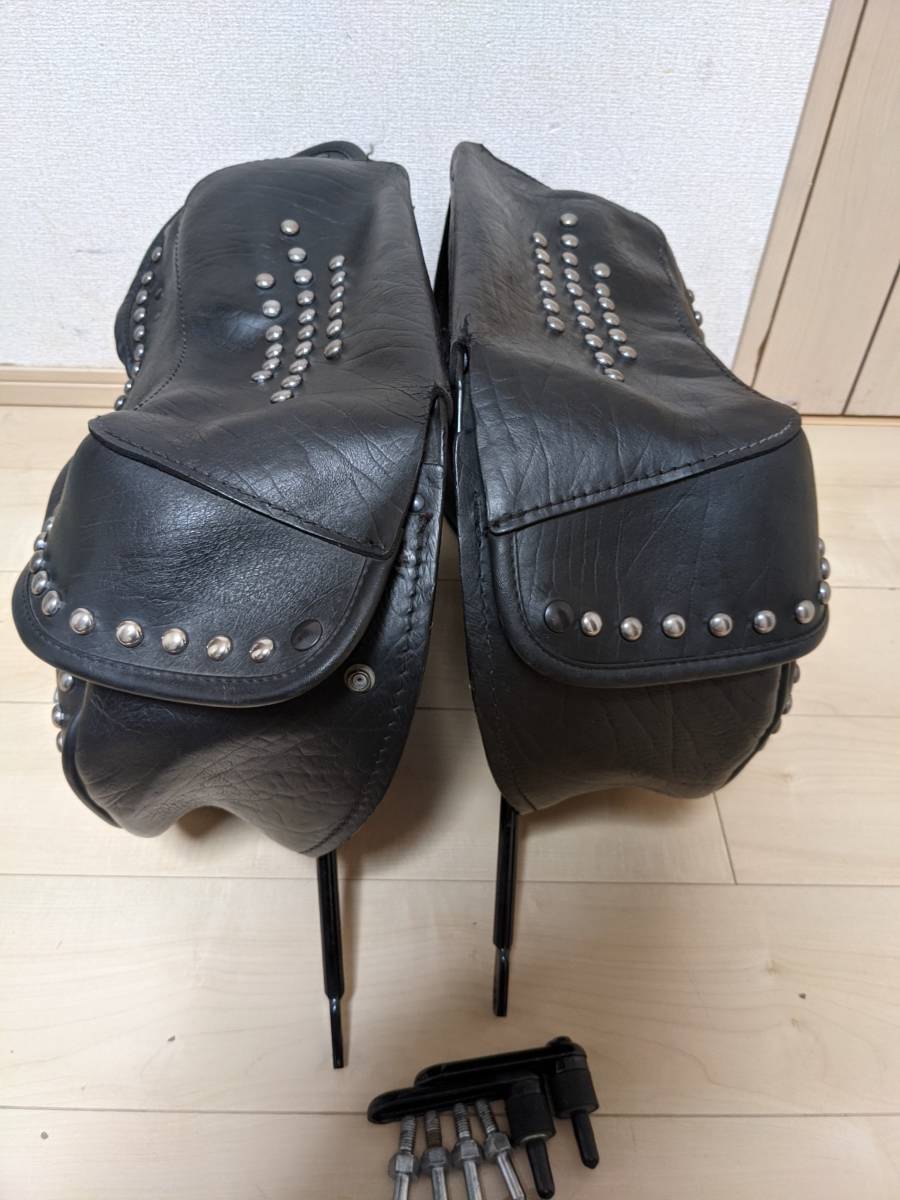FLSTS 純正サドルバッグ 左右セット 1000円〜 取り付けステー FLSTS 純正サドルバッグ 左右セット 1000円〜 取り付けステー