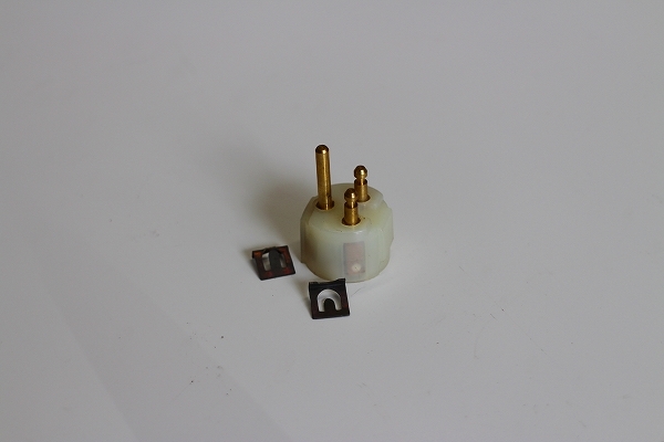 g1052773678.4