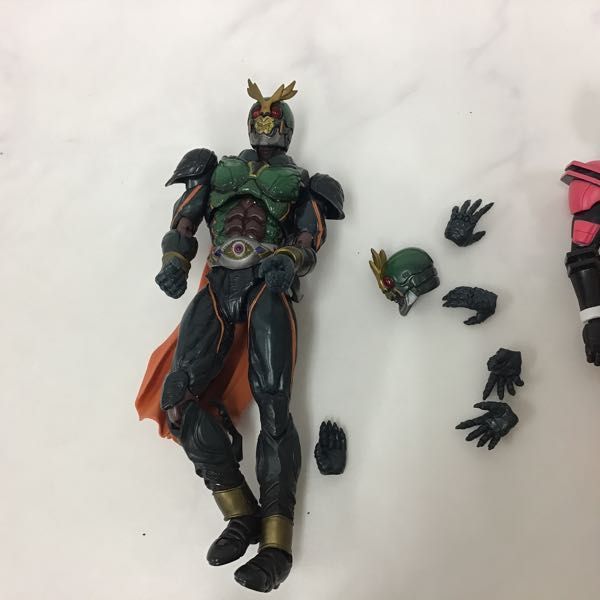 1円～ ジャンク 箱無 S.H.Figuarts 仮面ライダーディケイド 仮面
