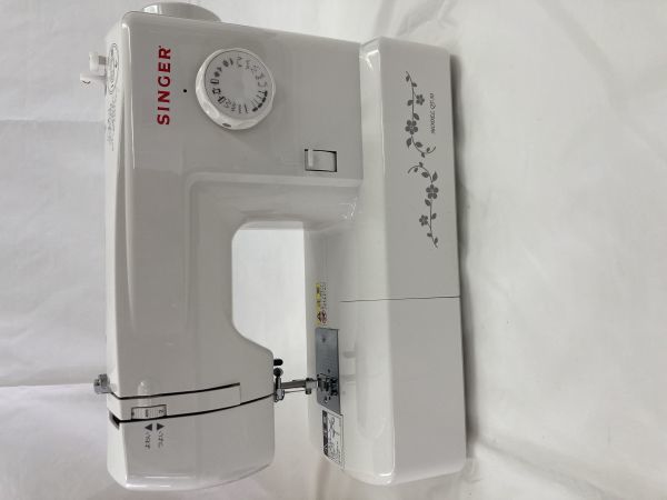 ★ シンガー SINGER QT-30 ミシン ホワイト フットコントローラー付き 手芸用品 裁縫道具 家庭用 電動 0820615