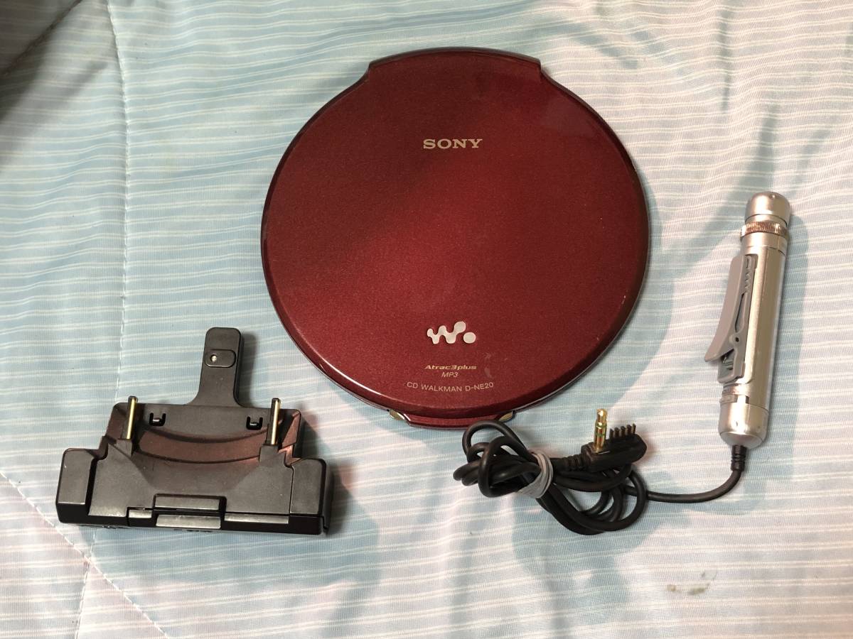希少　SONY CD WALKMAN D-NE20 レッド USED▽SONY/ソニー 薄型/軽量 CDウォークマン「D-NE20」レッド 【公式