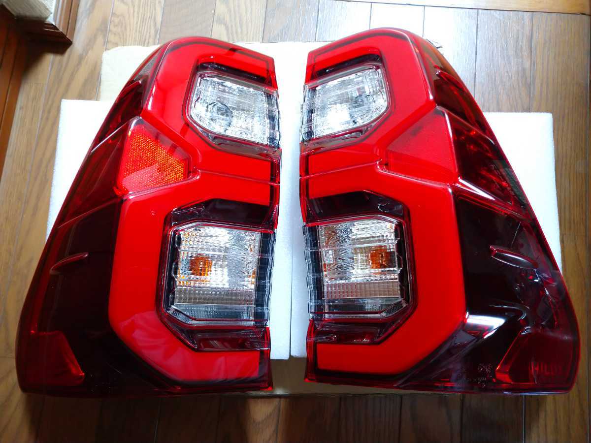 新車外し☆トヨタGUN125ハイラックスサーフ後期純正テールライト