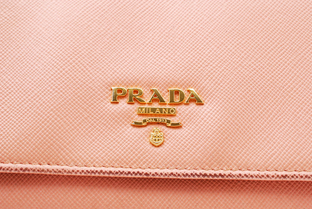 1円スタート】PRADA プラダ サフィアーノ レザー チェーンウォレット 