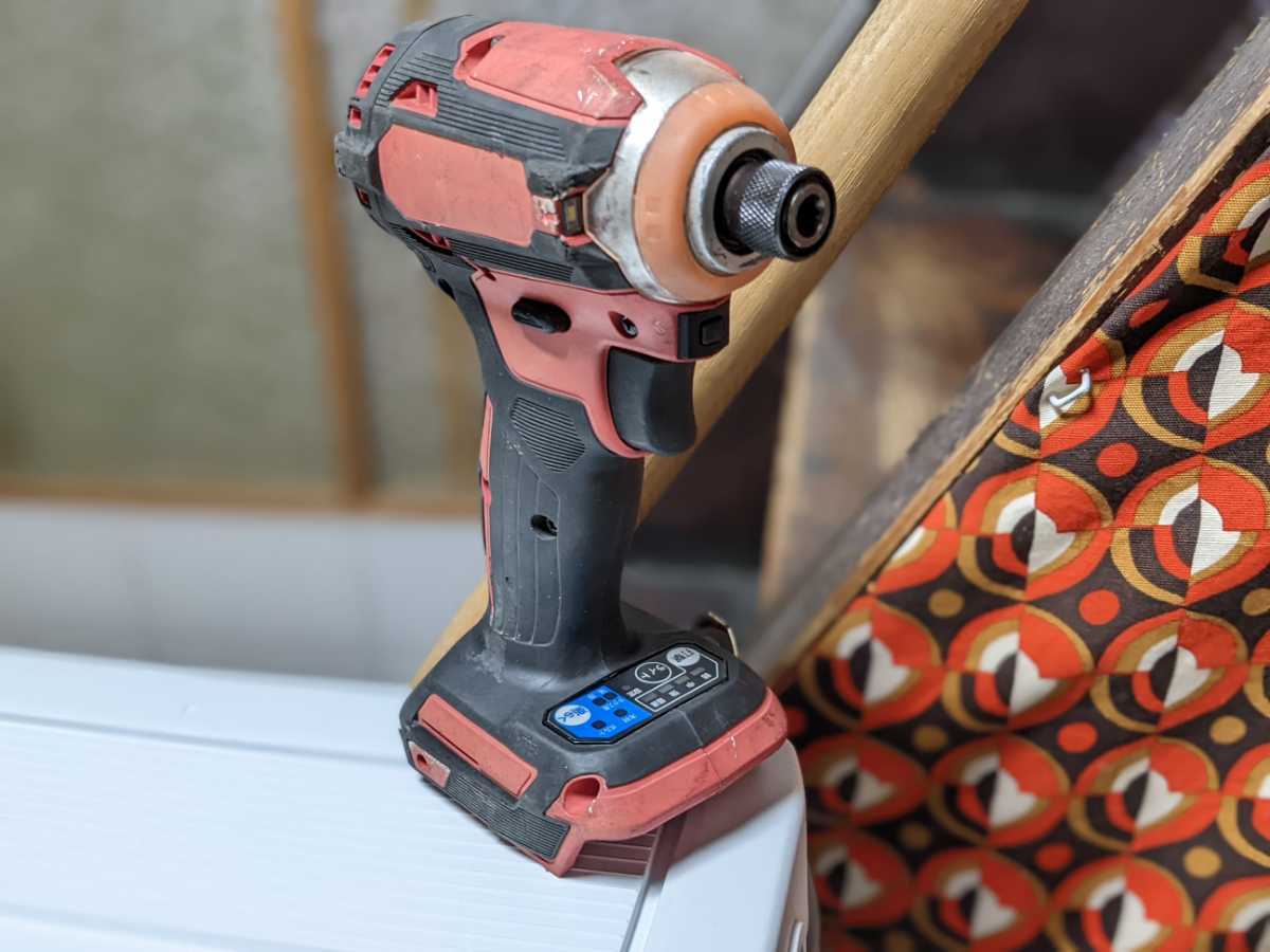 高品質，100%新品 makita マキタ 動作保証 ゼロブレ TD171DRGX レッド 