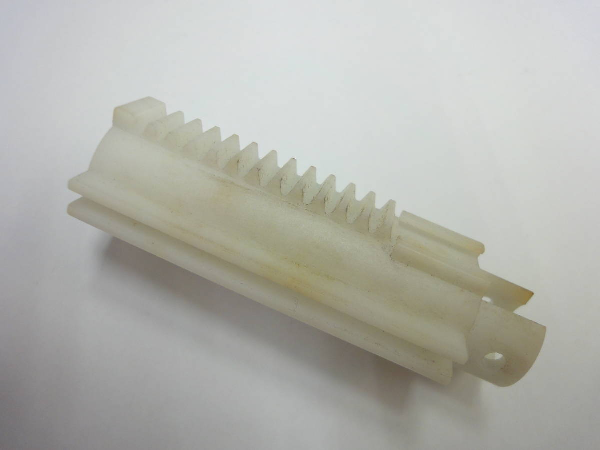 歯無しの値段と価格推移は 5件の売買情報を集計した歯無しの価格や価値の推移データを公開