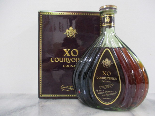 Q906 / クルボアジェ XO COURVOISIER コニャック ブランデー 700ml 古