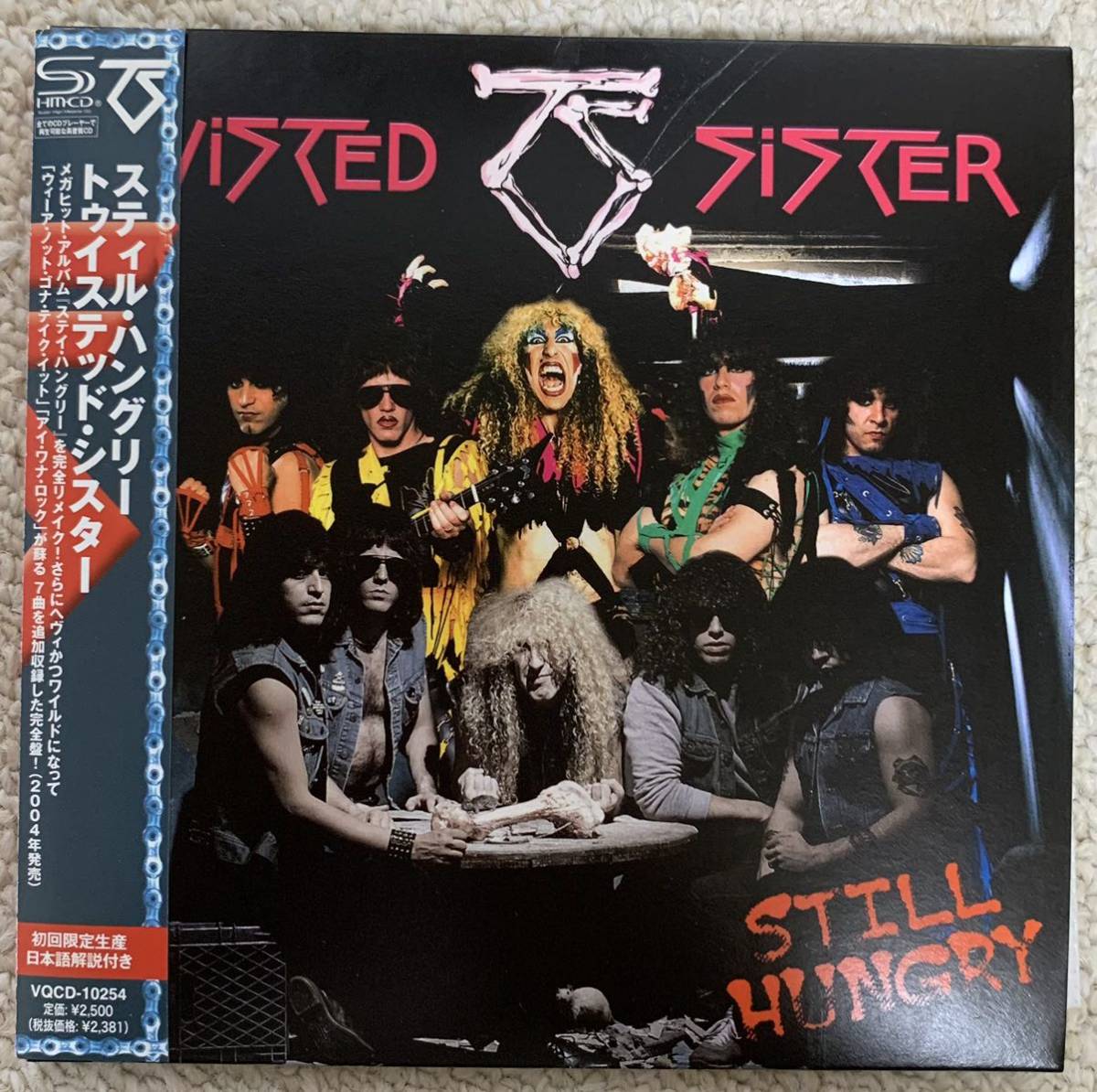 Sister トゥイステッド・シスター &frasl; Twisted TWISTED 1984年 名盤『Stay Hungry』40周年記念 SISTER ディスコグラフィー この人の、この１枚 SISTER(トゥイステッド・シスター) ☆ sister(音楽)の中古品・新品 -twisted 『ステイ・ハングリー』WPCR14250
