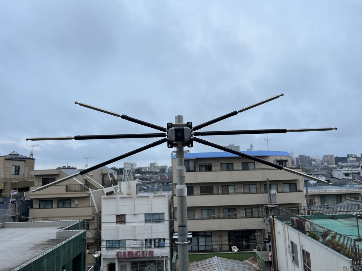 ダイヤモンド製　HFV725 ベランダ用短縮ダイボールアンテナ HFV725 ダイアモンド 7/21/50MHzベランダ用短縮型ダイポールアンテナ