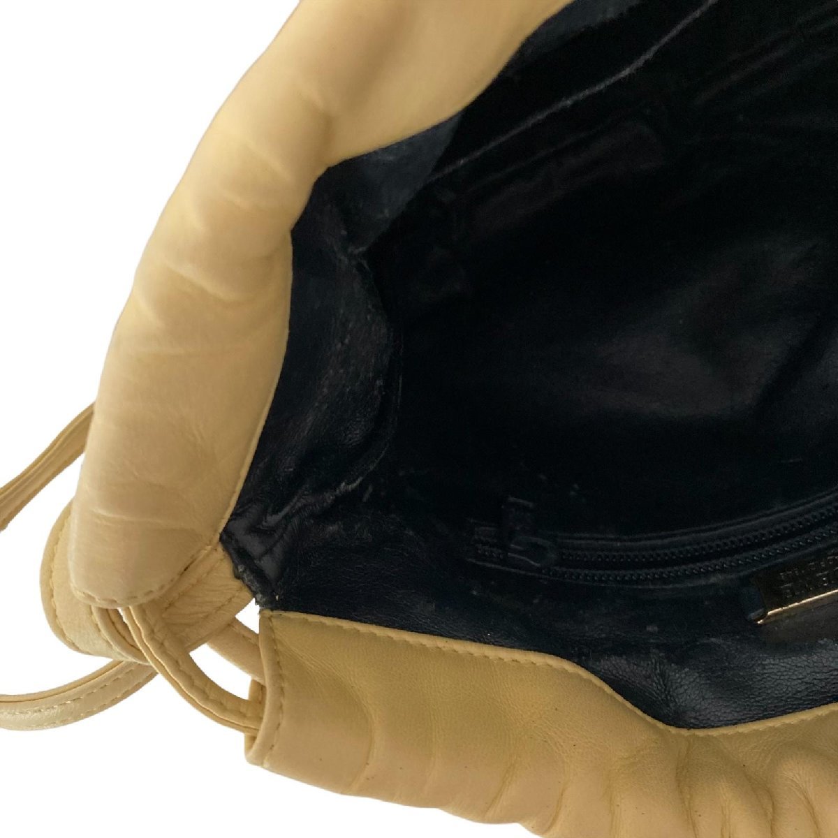 LOEWE ロエベ ロエベ ショルダー アナグラム 巾着 イエロー ※内側 