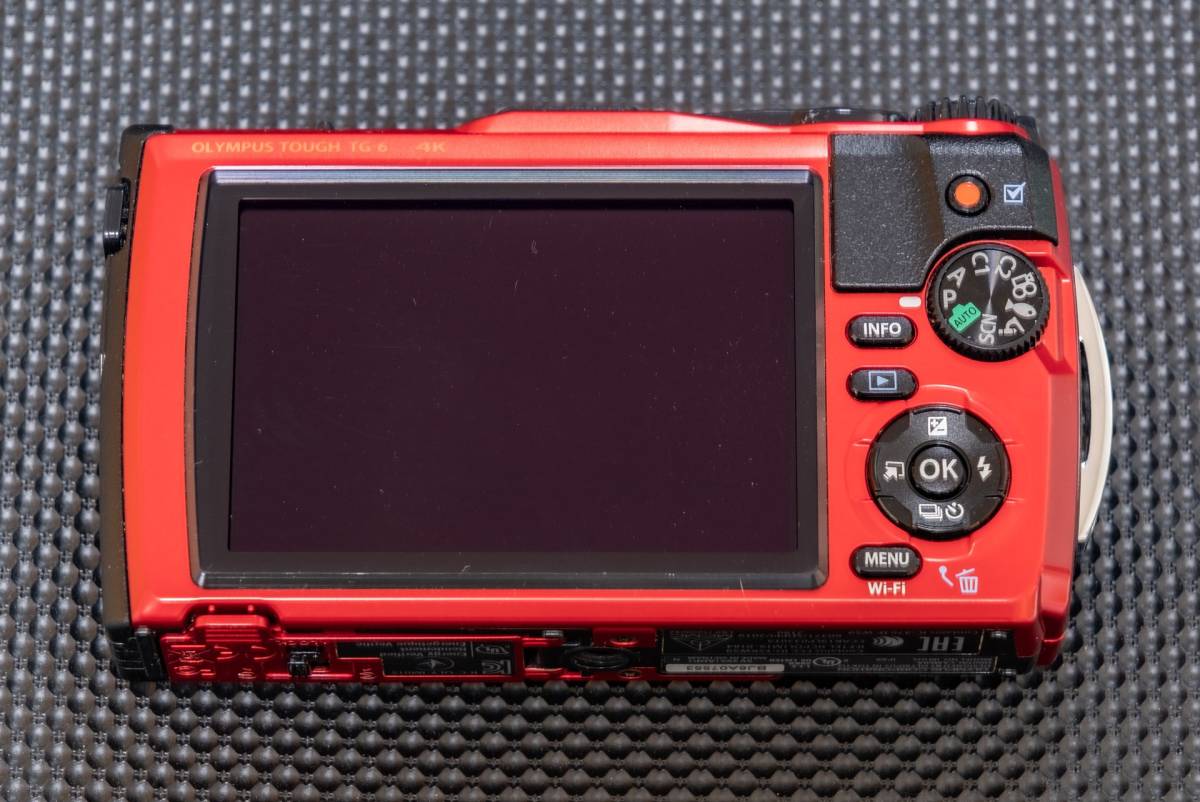 オリンパス・Tough TG-6 RED ◆ オマケ多数・キタムラ保障残あり TG-6 Tough RED レッド): レッド(Tough 中古コンパクトデジタルカメラ｜オリンパス