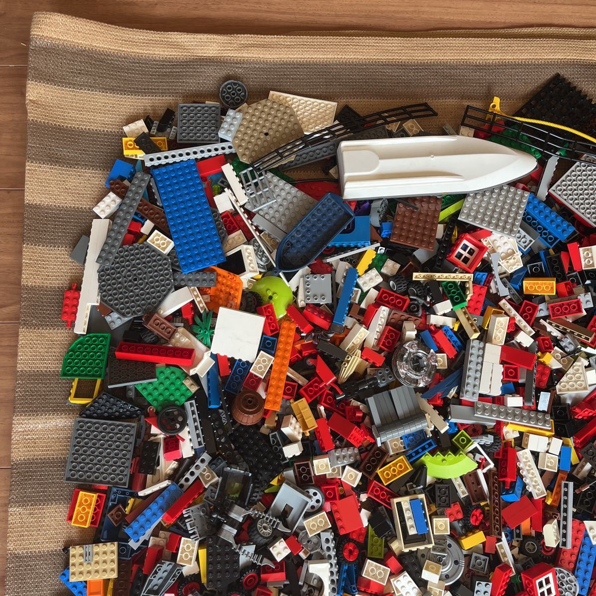 LEGO レゴブロック 大量 まとめ 詰め合わせ 約3.5kg 現状品 現状 LEGO レゴブロック 大量 まとめ 詰め合わせ 約3.5kg 現状品 現状