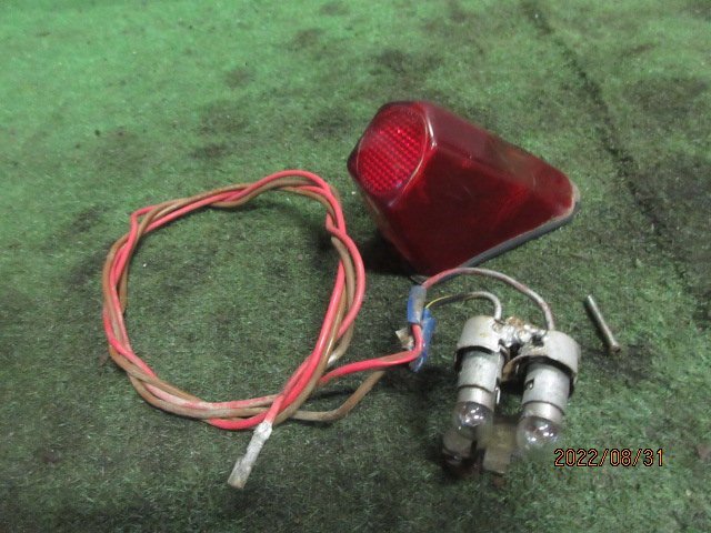 人気SALE，お買い得 稀少 旧OHVスーパーカブC100 C100-G086 純正ピノキオテールランプASSY 加工有り作動OK 割れ変形無し 倹C102105ピノキオ鷲鼻吊り一つ星(テールランプ)｜売買されたオークション情報、yahooの商品情報 ホンダ用
