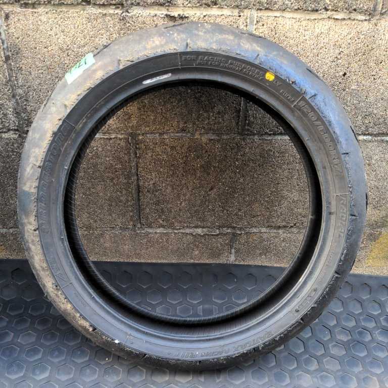 BRIDGESTONEバトラックスR11 ④ | DEDETIZACAOEMTERESINA.COM.BR