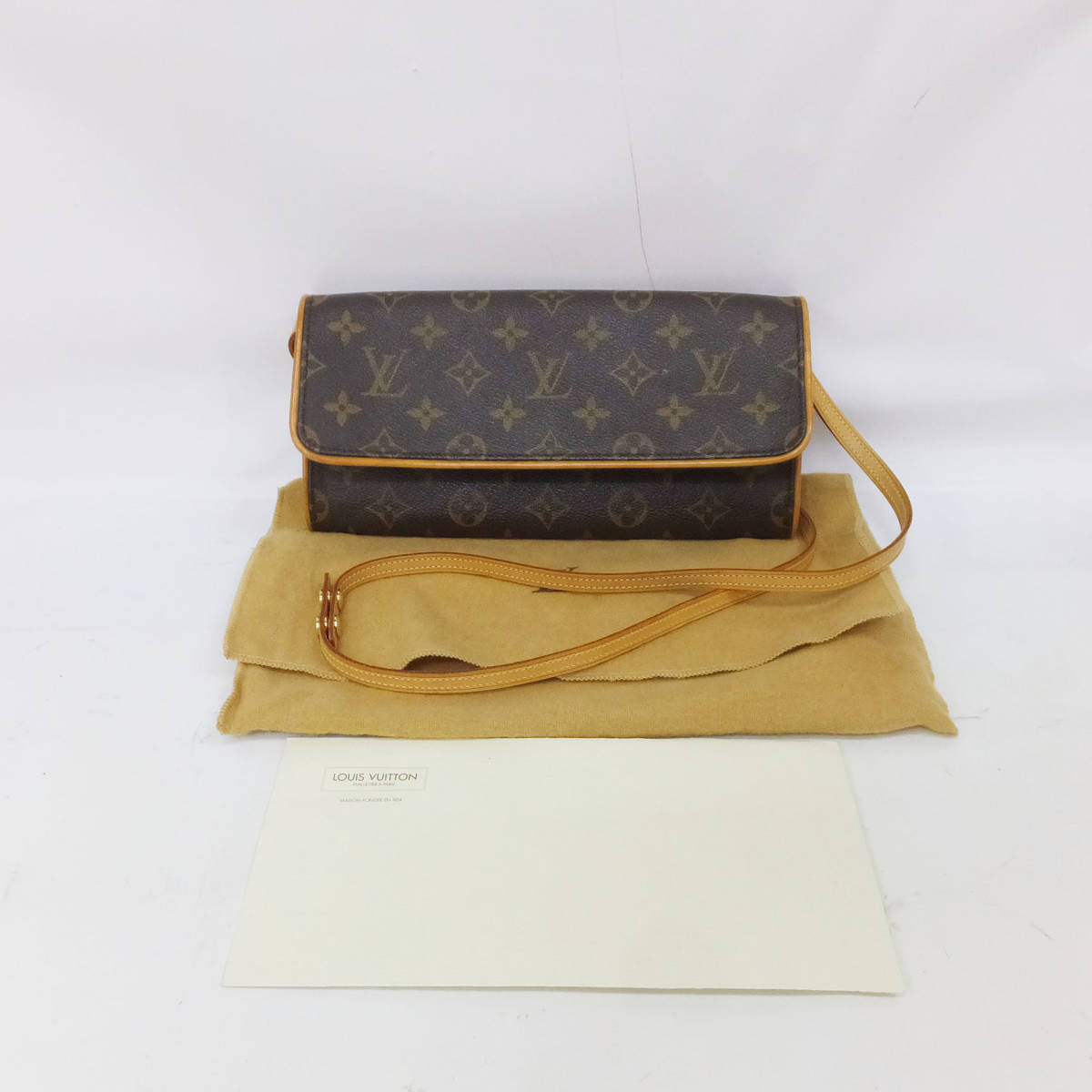 louis-vuitton-deauville