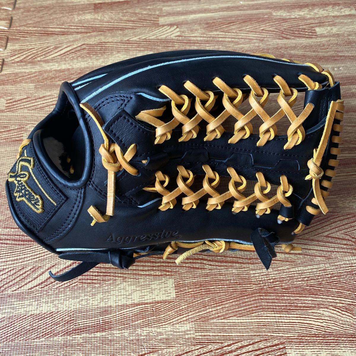 スラッガー 軟式 外野手用 グローブ 未使用 KSN SPA ブラック