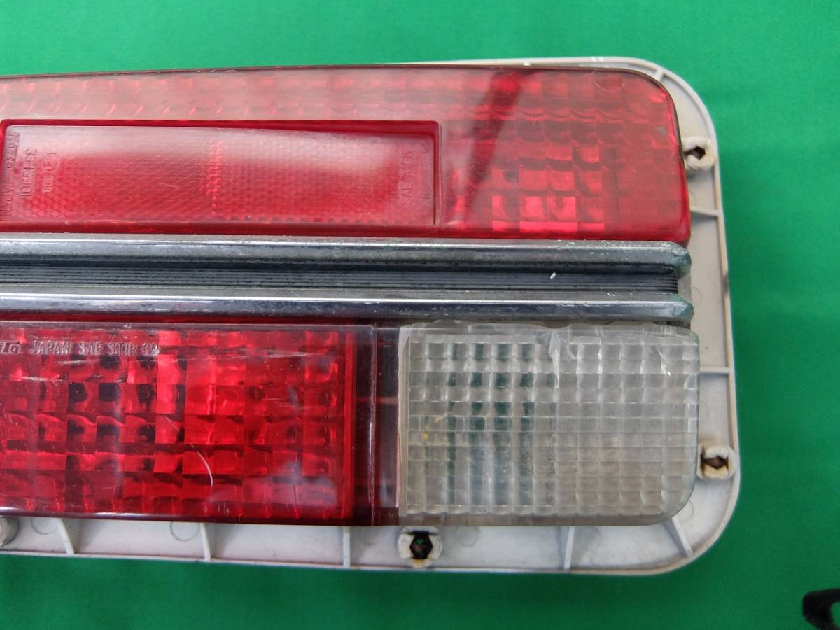 フェアレディZ テールランプ 後期 240Z S30⁄S31 テール(パーツ)の 日産