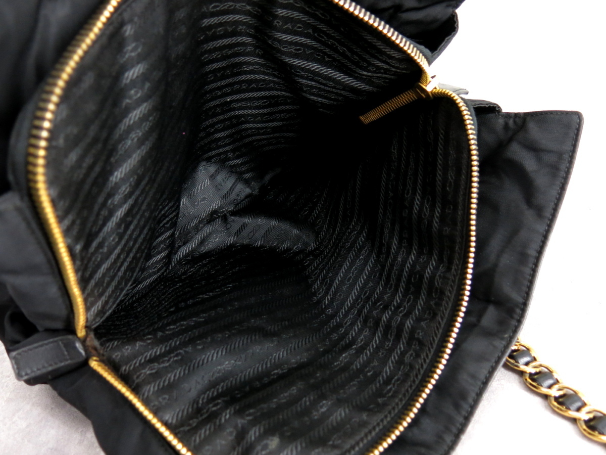 ○美品○PRADA プラダ○ロゴ型押し○ポコノ ナイロン ラム レザー 本革 