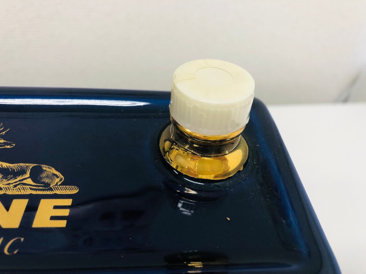 HINE NAPOLEON ハイン ナポレオン 凱旋門 青 陶器ボトル 1，519g