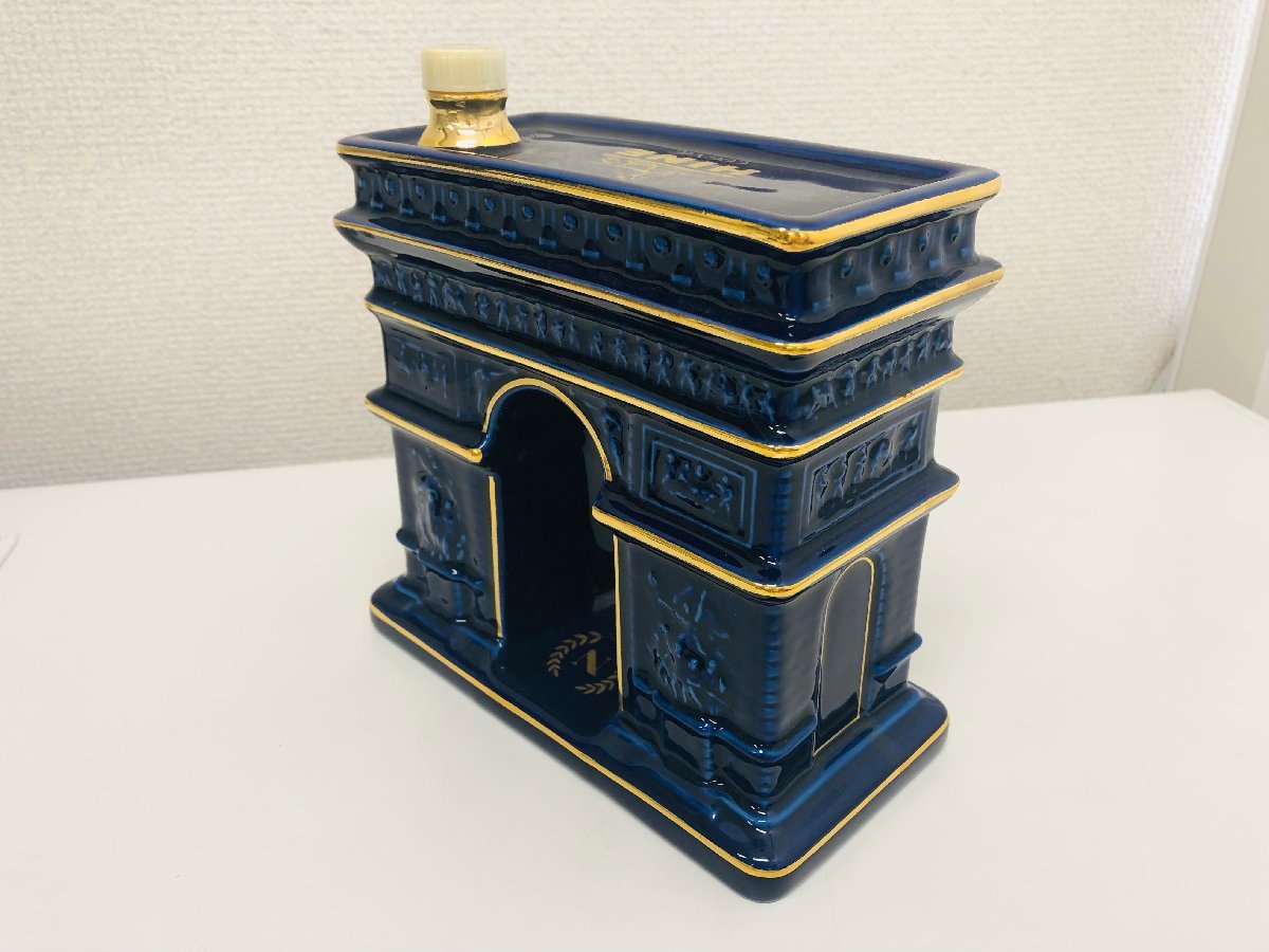 【美品】HINE ナポレオン コニャック 凱旋門ボトル古酒 箱付き 未開栓 HINE NAPOLEON ハイン ナポレオン 凱旋門 青 陶器ボトル 1，519g