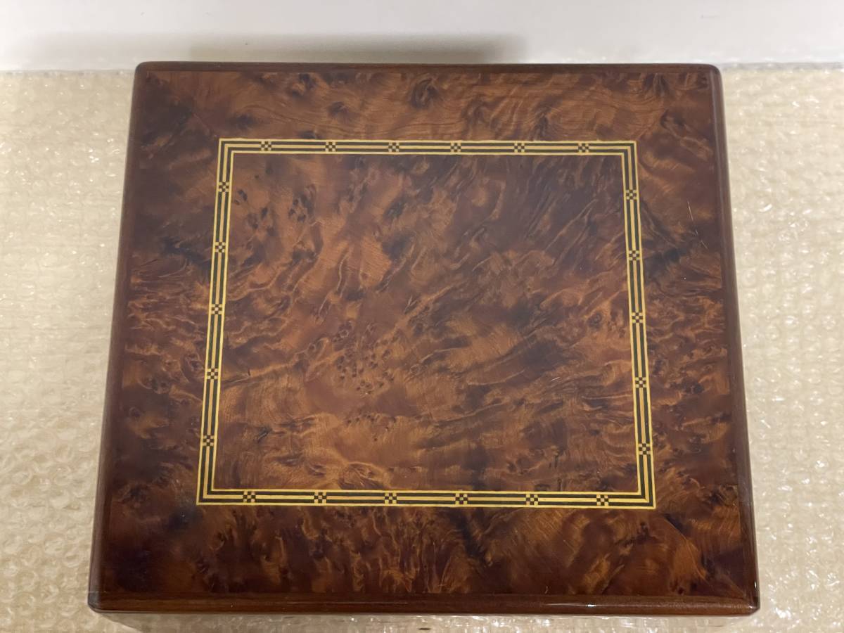 dunhill/ダンヒル/葉巻ケース/シガーボックス/鍵付き/の入札履歴