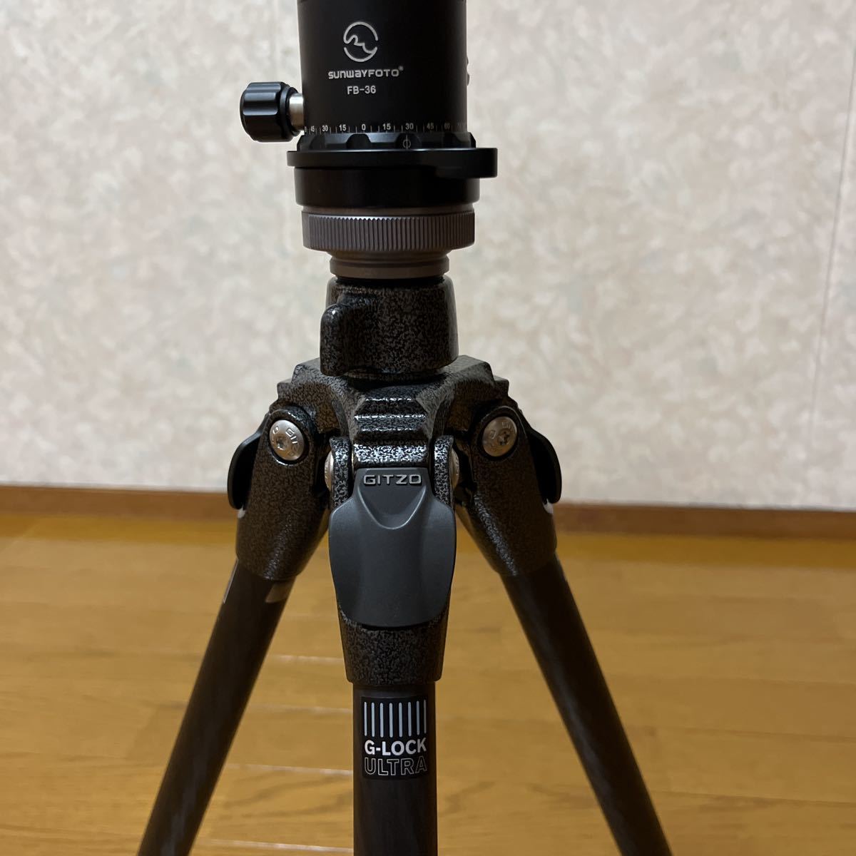 gitzo マウンテニア gt0542 カーボン三脚 0型4段 GT0542 GITZO マウンテニア 通販 3段 GT0532