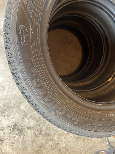 バリ山185/60R15 84Q・激安!!4本セット価格0136 車 2022年製185⁄60R15