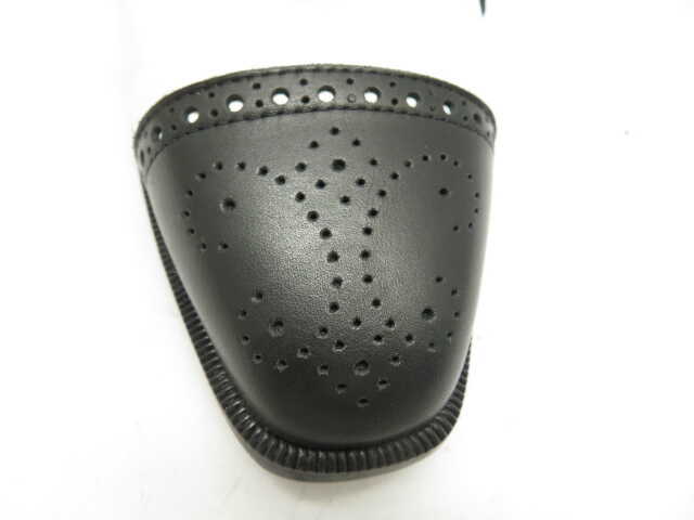 超美品 MANOLO BLAHNIK 37 パンチングレザー 超美品 MANOLO BLAHNIK 37