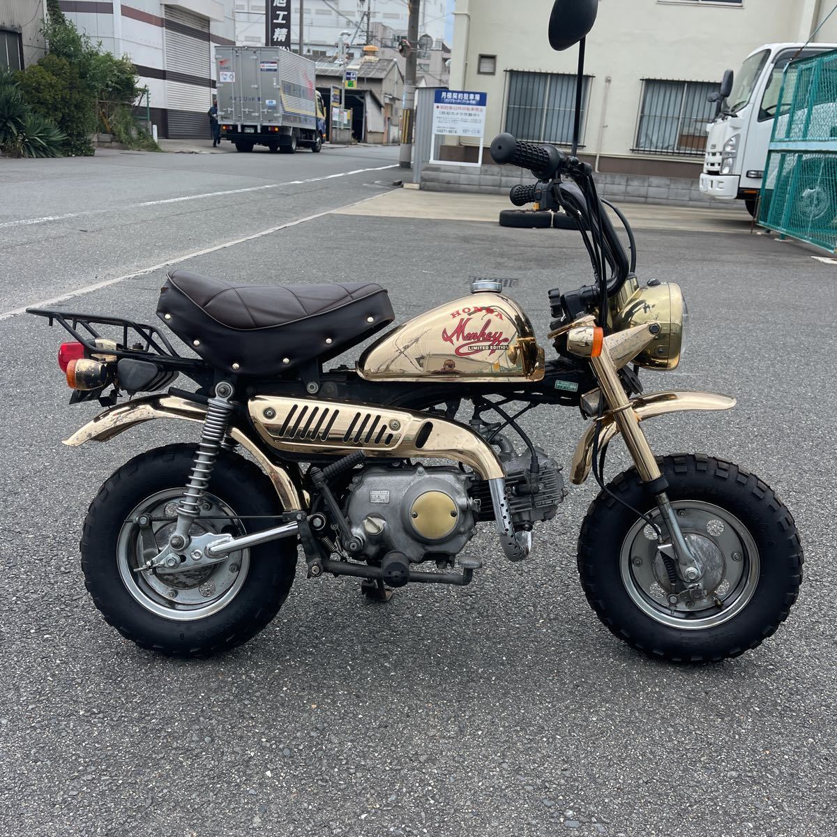 ゴールド 金 モンキー 2677キロ レア 実働 キック1発 ホンダ エイプ