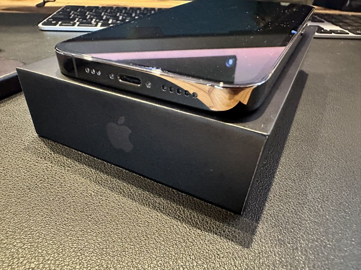 iPhoneSE 【2157】iPhone SE第2世代 64 GB Black SIMフリーバッテリー