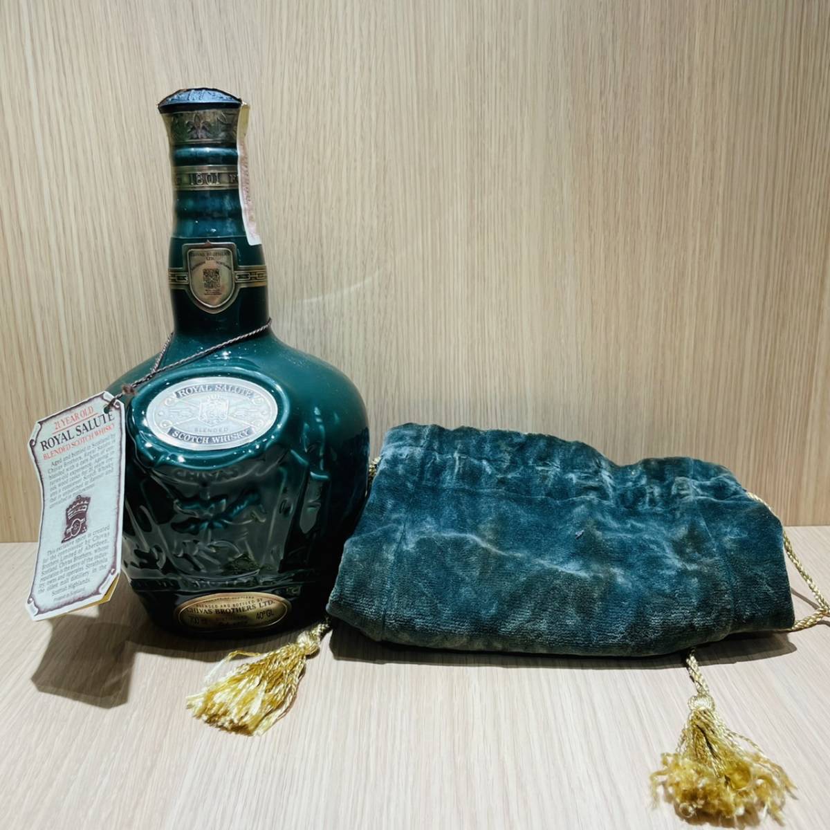  Salute 21年 スコッチウイスキー 青陶器ボトル Royal Salute 21年 スコッチウイスキー 陶器ボトル Royal Salute 21年