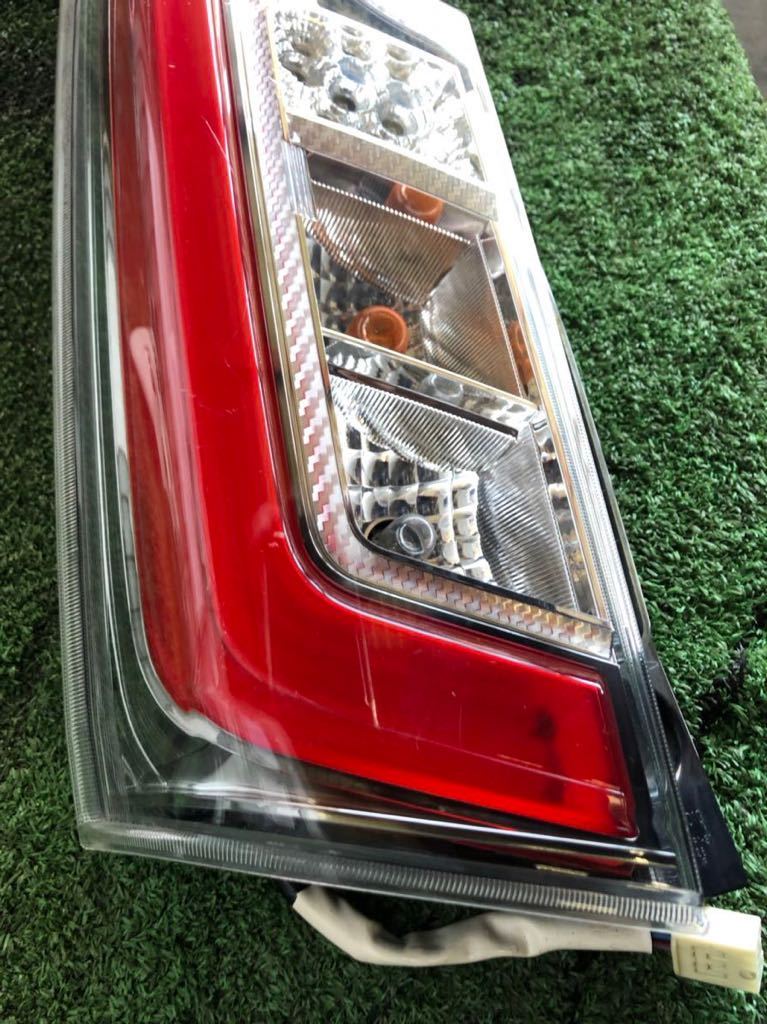 ダイハツ LA150S ムーブカスタム 左 テールランプ LED テールライト
