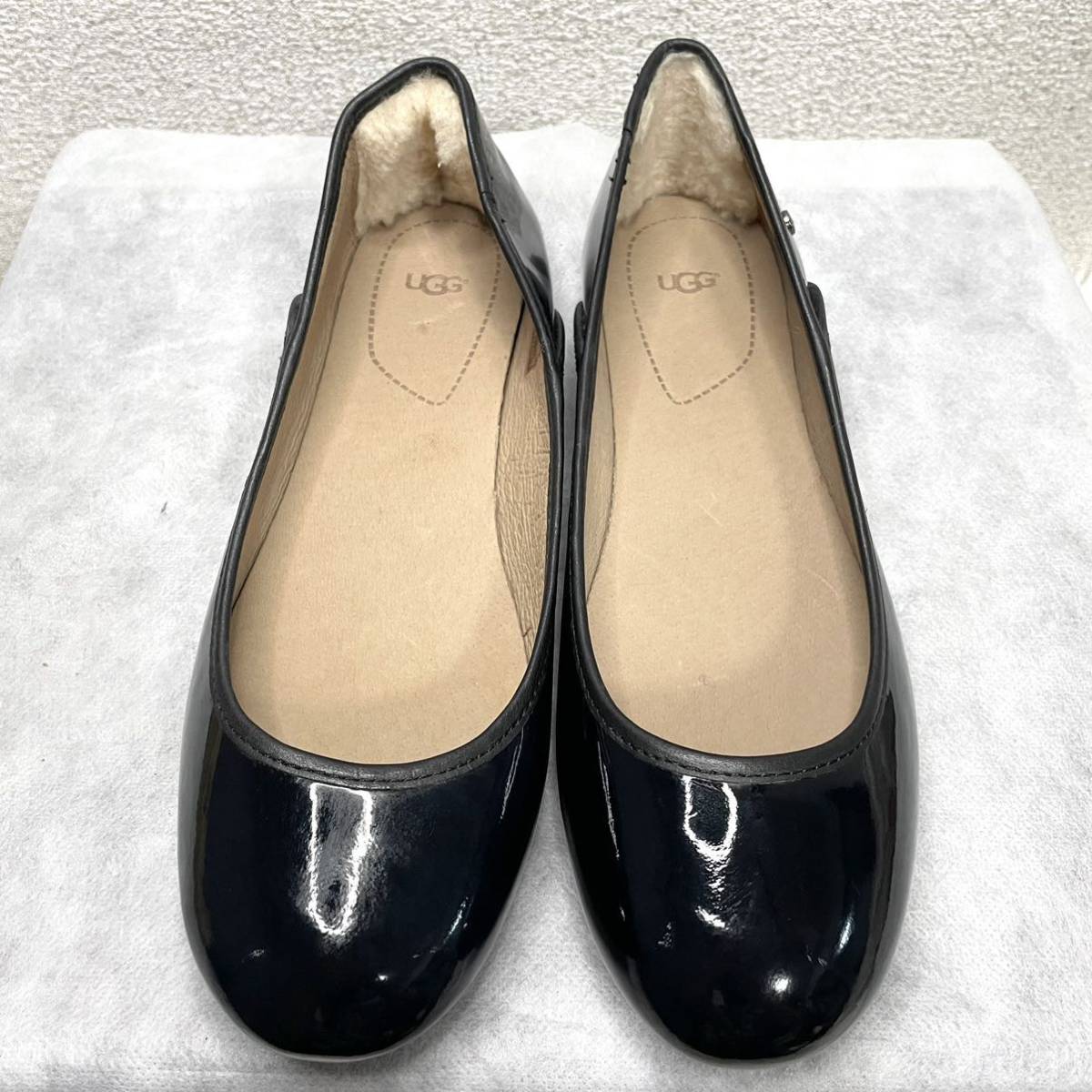 新古品】UGG アグ エナメルパンプス パンプス US61/2 23.5cm ブラック 