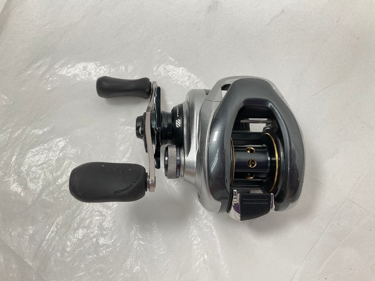 ☆SHIMANO シマノ リール 13 メタニウム HG 左 03047 中古 1円