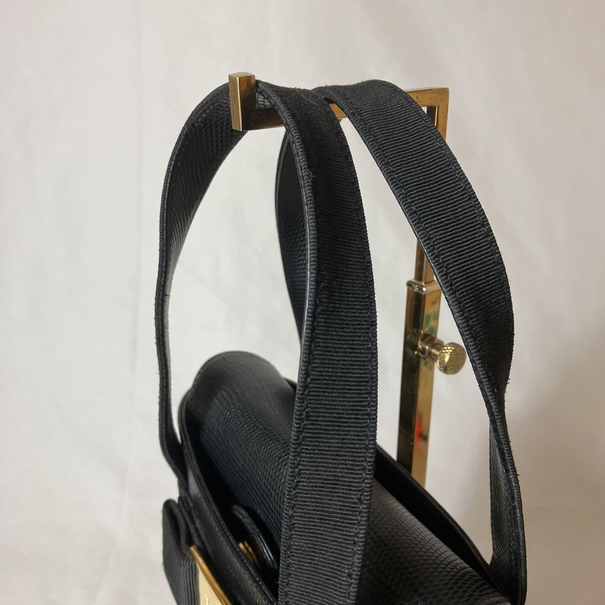 サルヴァトーレ フェラガモ　ヴァラリボンバケツバッグ　極美品 極美品 Salvatore Ferragamo ヴァラリボン バケツ ミニバッグ