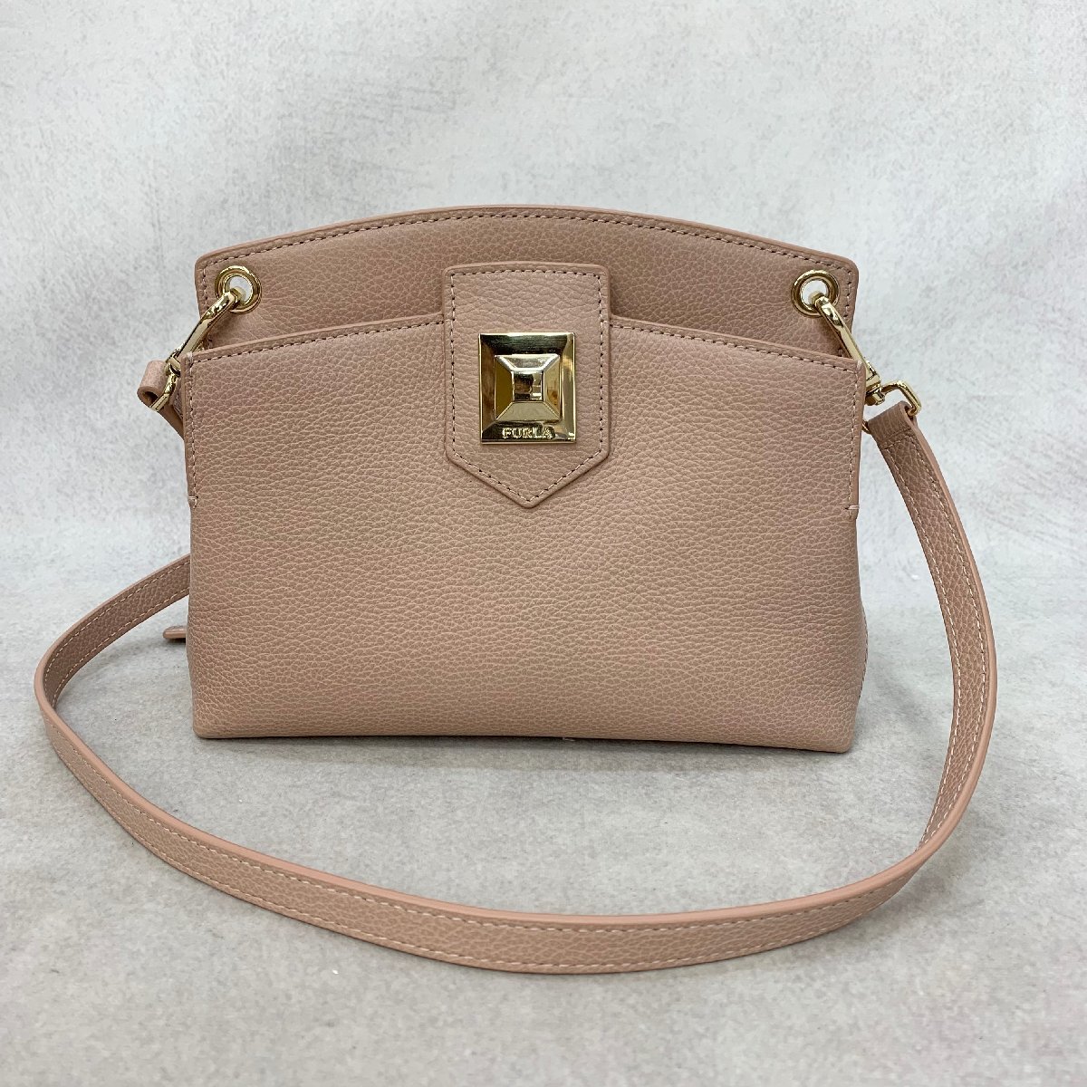 【美品】FURLA フルラ ANNA アナ ショルダー バッグ レザー FURLA フルラ Anna mini Crossbody Bag BYL1NNA レザー クロスボディ