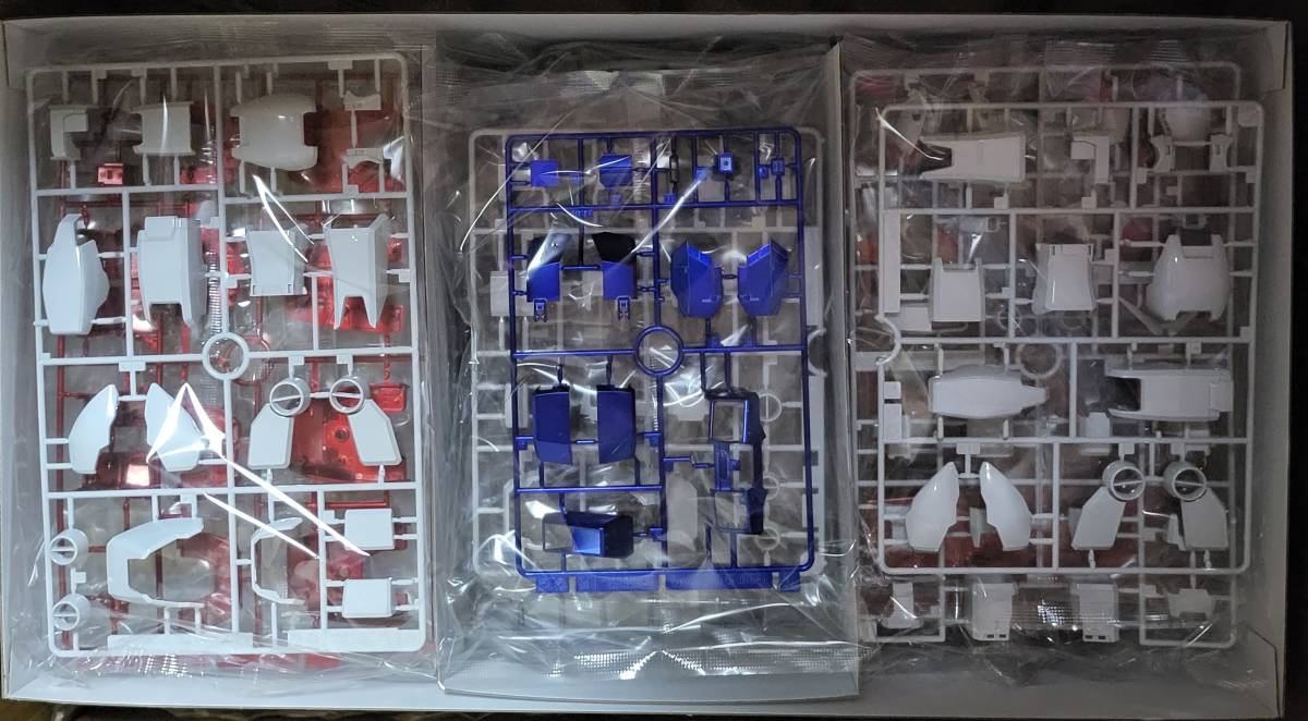 RX-78-2 1⁄60 PG ガンダムベース限定 ガンダム [チタニウム ガンダム