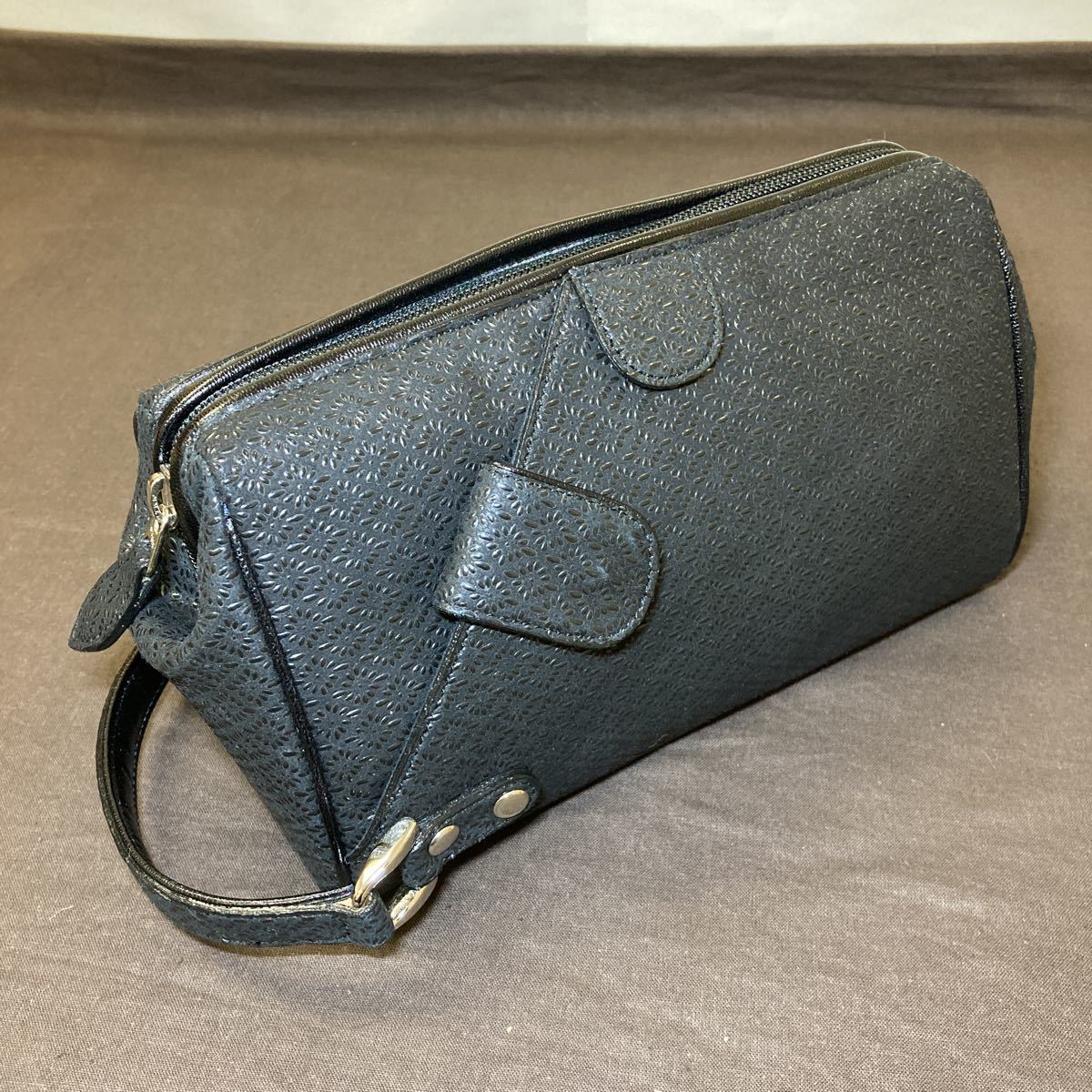 未使用品】印伝☆セカンドバッグ☆鹿皮☆日本製☆メンズ☆ポーチ 