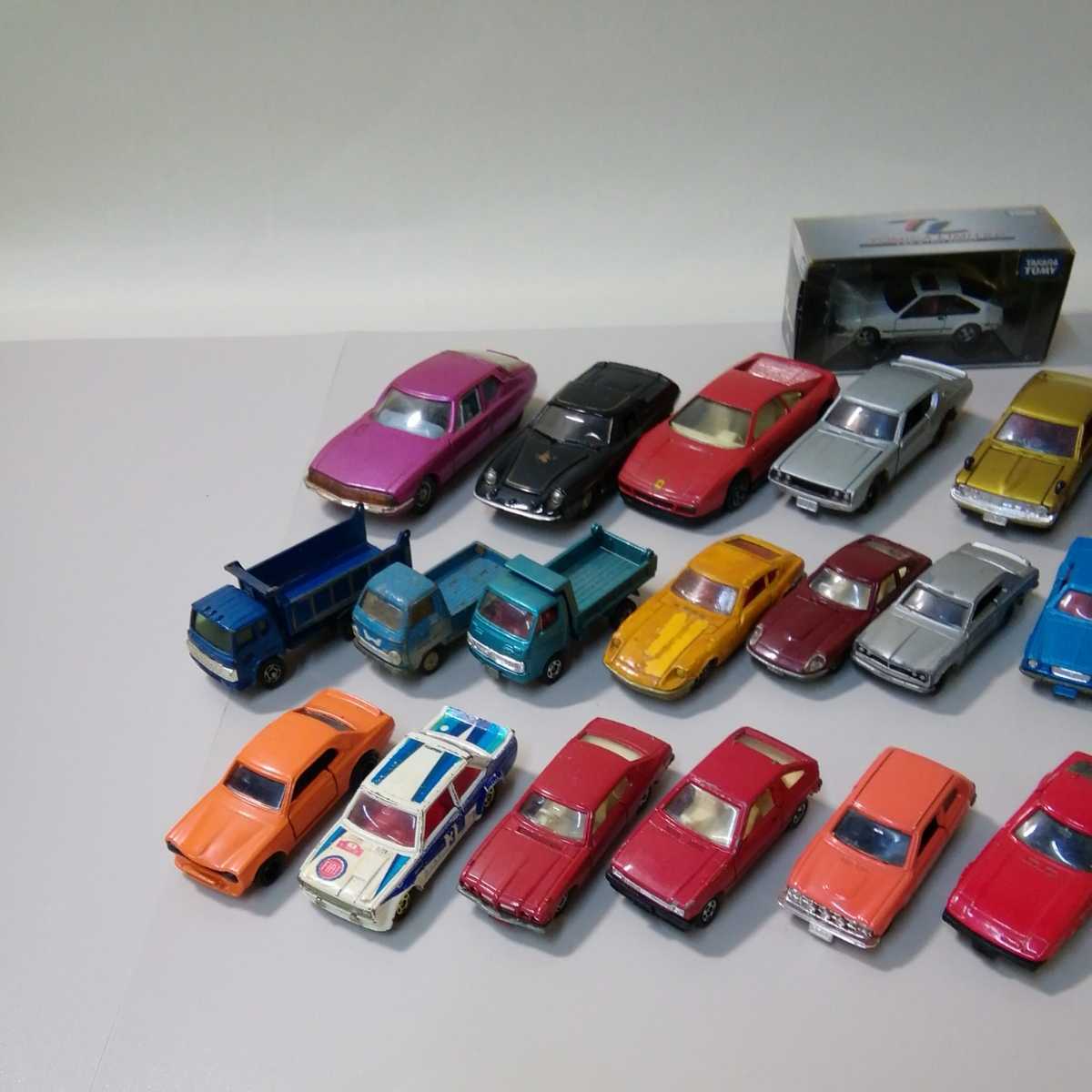 トミカ 大量 5円~・大量日本製有⁄大きめミニカー各種約35台◇ トミカ 大量 5円~・大量日本製有⁄大きめミニカー各種約35台◇